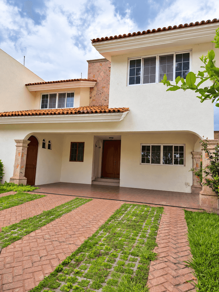 casa en venta paseo san atilio valle real zapopan jalisco plBRpKa